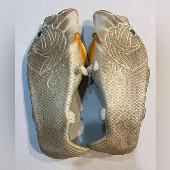 GREEN FISH-FLOPS - Picture 7 of 7